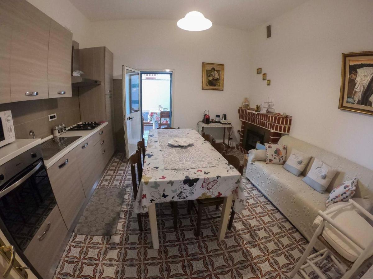 Ferienwohnung Casa A&M 2 Onifai Exterior foto